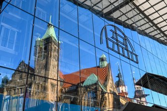 Nach Vorwurf der Vorteilsnahme: BSW fordert von Chemnitzer OB Aufklärung in der Debatte um vermeintlich verbilligte Parkplätze - Eine Fraktion richtet sich direkt an den OB.