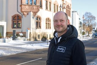 Nach witzigen Instagram-Videos: Oberlungwitzer Rathaus kann sich vor Bewerbern kaum retten - Thomas Hetzel freut sich über viele Bewerber für die Ausbildung im Oberlungwitzer Rathaus.