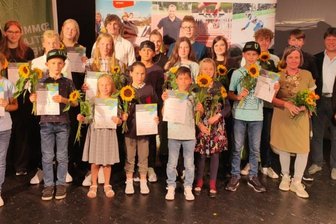 Nach zähem Start: Vogtlandspiele blühen auch bei 13. Auflage auf - Die Ehrung von 25 erfolgreichen Sportlerinnen und Sportlern war ein Höhepunkt der Abschlussveranstaltung der 13. Vogtlandspiele. 