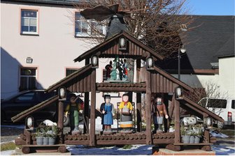 Nach Zoff im berühmten Pyramidendorf des Erzgebirges: Ortspyramide soll repariert werden - Wie weiter mit der Pyramide im Wolfshof von Bermsgrün? Diese Frage stand in dieser Woche im Ortschaftsrat zur Debatte.