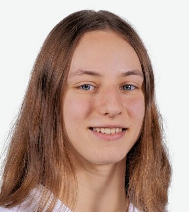 Nach zweitem Nasenbeinbruch: Handballerin bleibt kämpferisch - Jasmina Gierga - Handballerin des BSV Sachsen Zwickau