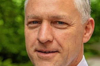 Nachfolge für Wanderwitz: Michaelis zögert noch - CarstenMichaelis - Landrat