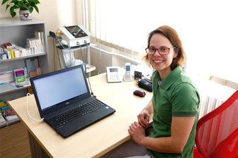 Nachfolgerin gefunden: Ärztin aus Berlin übernimmt Praxis in St. Egidien - Jessica Fuchß ist bereits seit einigen Monaten in der Hausarztpraxis in St. Egidien tätig und wird zum Jahreswechsel die Nachfolge von Steffi und Jürgen Löffler antreten.