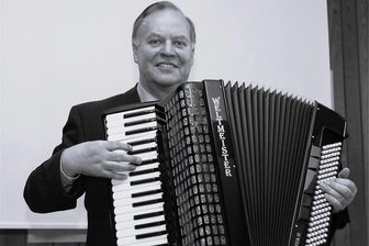 Nachruf: Ehemaliger Harmona-Chef Dieter Fröhlich im Alter von 79 Jahren verstorben - Dieter Fröhlich prägte die Klingenthaler Geschichte. Am Sonntag verstarb er im Alter von 79 Jahren.