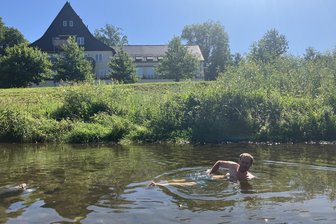 Nachschlag für Chemnitzer Flussbade-Fans - Am Sonntag soll es einen zweiten Badetag in der Chemnitz im Stadtpark geben.