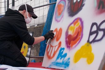 Nacht der Jugendkulturen im Vogtland: Vom Zocken auf dem Markt bis zum Graffiti-Workshop – das wird geboten - 7. Nacht der Jugendkulturen in Sachsen: In Rodewisch wird ein Graffiti-Workshop angeboten.