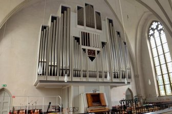 Nacht der offenen Kirchen mit 38 Gotteshäusern im Vogtland - In der Falkensteiner Kirche "Zum heiligen Kreuz" steht eine Orgelführung auf dem Programm