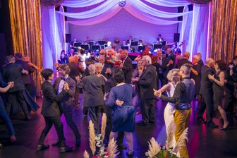 „Nacht der Stars – Glanz und Glamour im Erzgebirge“: Olbernhau darf sich auf ersten Theaterball freuen - 2026 soll erstmals in Olbernhau ein Theaterball stattfinden. Vorbild ist das Annaberger Original (Foto). Die Ausrichtung liegt in der Hand des Fördervereins des Winterstein-Theaters Annaberg-Buchholz.