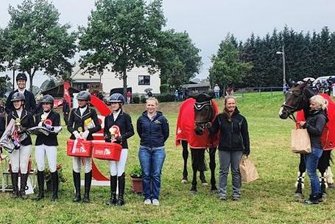 Nachwuchs profitiert von Sportförderung - Nur einen Teil der Unterstützung der Erzgebirgssparkasse erhielten die Reitsportler für ihre Turniere und Projekte. Mehrere Vereine profitierten davon.