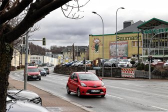 Nächste Baustelle im Erzgebirge: Teil der B 101 in Schwarzenberg wird zur Einbahnstraße - Die B 101 in Schwarzenberg wird ab Kreuzung Grünhainer Straße in Richtung Annaberg drei Wochen gesperrt.