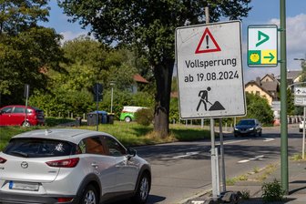 Nächste Vollsperrung im Göltzschtal: Bauarbeiten bringen weitere Einschränkungen ab Montag - Die Verkehrsschilder kündigen es bereits an: Ab Montag starten Bauarbeiten in Auerbach auf der Verbindungsstraße Richtung Rebesgrün und Treuen.