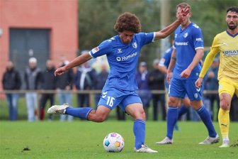 Nächster Neuzugang: Erzgebirge Aue verpflichtet Spielmacher vom 1. FC Magdeburg - Jonah Fabisch gehörte teils zum Zweitligakader des 1. FC Magdeburg. Zu Einsätzen in der 2. Bundesliga, wie hier im Testspiel gegen Eintracht Braunschweig, kam er allerdings nicht.