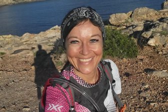 Nächster Weltrekord für Extremsportlerin Christin Ziehr aus Plauen - Ultrawanderin Christin Ziehr aus Plauen hat im November 2025 die Insel Ibiza nonstop umrundet. Seit Februar zählt ihr Abenteuer offiziell als Weltrekord.