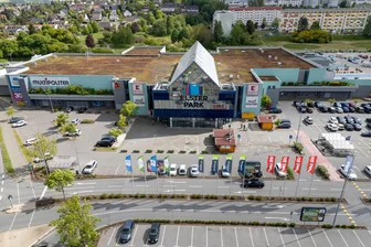 Nächtlicher Hunger? Einbruchsserie am Elster Park in Plauen - Auf dem Parkplatz des Elster Parks in Plauen ist es zu Einbrüchen gekommen.