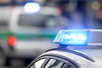 Nägel in Polizei-Einfahrt verstreut -