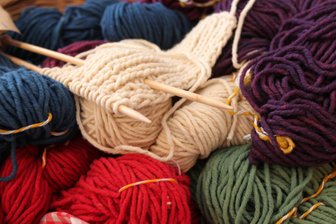 Nähprojekt für wohltätigen Zweck soll in Stollberg durchstarten - Für ein Projekt werden in Stollberg Menschen mit Freude am Nähen, Stricken oder anderen Techniken gesucht.