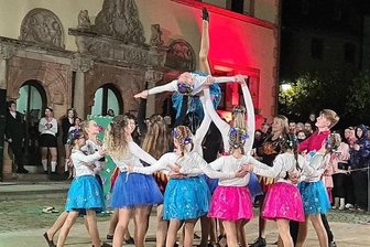 Närrische Zunft erobert Rathausschlüssel - Faschingsauftakt in Penig mit den Flying Dancers