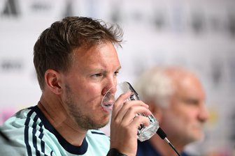 Nagelsmann und seine Happy Family – Neuer im Wartemodus - Glas halbvoll oder halbleer? Für Bundestrainer Julian Nagelsmann geht es jetzt in die heiße Phase.