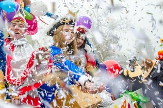 Narren stehen vor unsicherer Saison - Einige Vereine haben die Saison 2022 bereits abgesagt. Daran schuld sind vor allem die umfangreichen Corona-Regelungen.