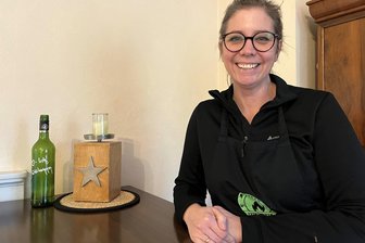Nassau: Ein sächsischer Mittagstisch aus Kölner Kochkünsten und erzgebirgischen Handwerkern - Nadine Rieke, Inhaberin vom Erzhof Nassau, bietet in der Woche regelmäßig einen preiswerten Mittagstisch an.