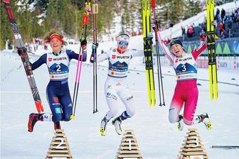 Nathalie Armbruster: Strahlendes Lächeln, glänzende Medaille, prächtige Zukunftsaussichten - Das Podium, bunt gemischt: Gyda Westvold Hansen (Mitte) aus Norwegen, Nathalie Armbruster (links) und Haruka Kasai aus Japan. 