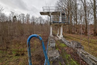 Naturbad Lichtenstein: Wie es weitergehen soll - Nach zwei Jahrzehnten hat sich das frühere Freibad-Gelände zu einem Biotop entwickelt. Im Spätsommer oder Frühherbst soll sich entscheiden, ob und wann hier wieder ein Bad entsteht. Erstmals wurde ein konkreter Termin genannt.