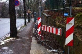 Natursteinmauer wird saniert -
