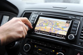 Navigationsgerät lotst Auto auf Skipiste -