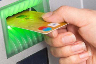 Negativzinsen auf Girokonten: Das müssen Bankkunden jetzt wissen - 