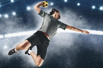 Nervenkrimi im Handball-Regionspokal: HC Pleißental zieht nach Sieg in Claußnitz ins Halbfinale ein - Foto: Symbolbild/Andrey Burmakin - stock.adobe.com
