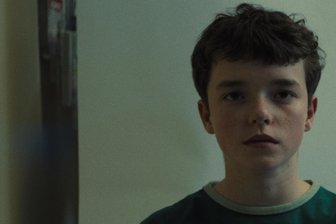 Netflix-Serie als Weckruf - Owen Cooper spielt Jamie Miller in der britischen Netflix-Serie „Adolescence“. Der 13-Jährige wird in der Serie verdächtigt, eine Mitschülerin ermordet zu haben.