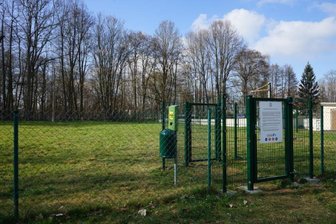 Neu in Glauchau: Hundewiese in der Nähe des Stausees - Am Naundorfer Wiesenweg ist eine Hundewiese entstanden.