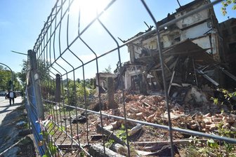 Neubaupläne: Chemnitzer Schandfleck an Zschopauer Straße wird abgerissen - Seit Jahren erregt das abbruchreife Gebäude Aufsehen.
