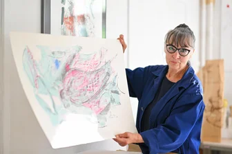 Neuberin-Museum Reichenbach: „Zeitreise“ durch das Schaffen von Marietta Jeschke - Im Neuberin-Museum wird eine Ausstellung mit Arbeiten von Marietta Jeschke eröffnet.