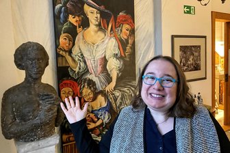Neuberin-Museum: Warum Mitarbeiterin Grit Otto jetzt von Reichenbach nach Salzburg wechselt und was sie hier zurücklässt - Die Neuberin und das Neuberin-Museum bleiben ihr unvergessen - Grit Otto verlässt das Museum mit einem lachenden und einem weinenden Auge Richtung Österreich. Im Museum Festung Hohensalzburg, der größten Wehranlage Europas, hat die studierte Archäologin, Historikerin und Anthropologin in der museumspädagogischen Arbeit freie Hand.