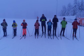 Neudorfer Skilangläufer erhalten Deutsches Sportabzeichen - Die jungen Skilangläufer des SV Neudorf haben das Deutsche Sportabzeichen verliehen bekommen. Foto: Verein