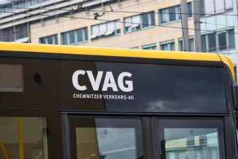 Neue Baustellen in Chemnitz bremsen Busse der CVAG aus - Fahrgäste der Chemnitzer Verkehrs AG müssen sich derzeit mitunter auf deutlich längere Fahrzeiten einrichten.