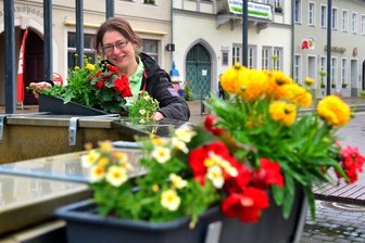 Neue Blumen für einen 100-Jährigen - 