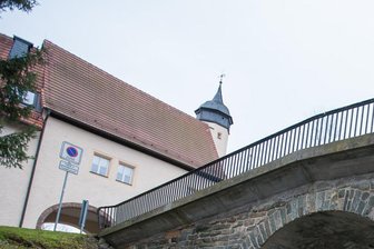 Neue Brücke am Wasserschloß Klaffenbach - 