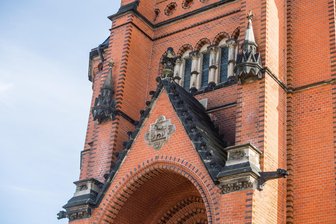 Neue Büchertauschecke an Auer St. Nicolaikirche - Bücher können in einem Pavillon an der Auer St. Nicolaikirche getauscht werden.