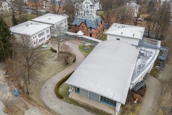 Neue Chance für Auerbach: Pläne für ein halböffentliches Hallenbad - Für die Sonnenhofschule in Auerbach hat sich eine Chance zur Sanierung des Therapiebeckens aufgetan.