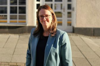 Neue Chefin mit klarer Ansage: Commerzbank bleibt in Crimmitschau - Michele Joost, die zuletzt in Zwickau tätig war, ist neue Filialleiterin in Crimmitschau.
