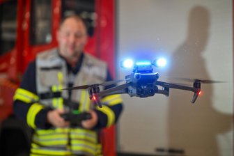 Neue Drohnenstaffel für Limbach-Oberfrohna: Erster Einsatz nach nur sieben Minuten - Seit dem 1. Januar gibt es in der Feuerwehr Bräunsdorf eine Drohnenstaffel. Nach nur sieben Minuten hatte sie ihren ersten Einsatz - mit Erfolg.