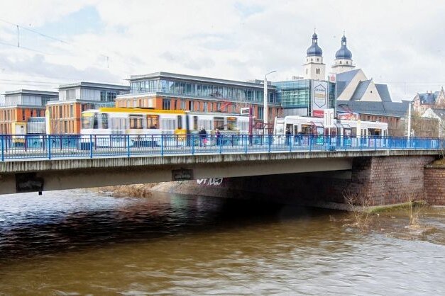 Neue Elsterbrücke in Plauen: Probleme schon vor Baubeginn - Finanzierungsprobleme sorgen bereits für erste Verschiebungen im Zeitablauf für den Neubau der Plauener Elsterbrücke. 