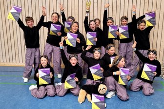 Neue Hip-Hop-Formation der TSG Rubin Zwickau feiert erfolgreiche Premiere - Die jungen Tänzerinnen der TSG Rubin Zwickau konnten nach dem 2. HOT-Dance-Cup jubeln.