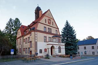 Neue Idee für das Lichtensteiner Stadtmuseum wird von Experten auf Machbarkeit geprüft - Das einstige Callnberger Rathaus in Lichtenstein könnte eine Zukunft als Stadtmuseum haben.