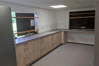 Neue Küche für Fest- und Sportplatz in Morgenröthe-Rautenkranz - Blick in die neue Küche samt Ausschank am Fest- und Sportplatz Morgenröthe-Rautenkranz.