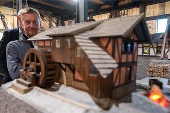 Neue Kunst und Bergstreittag: Was macht der Ministerpräsident in Schneeberg? - Michael Kretschmer interessiert sich für das Welterbe der Montanregion Erzgebirge. Im Bild beim Besuch des Rothschönberger Stollns in Halsbrücke.