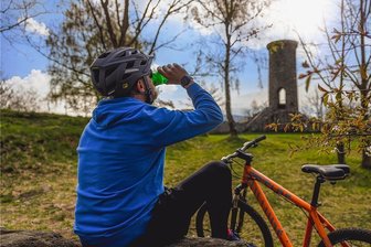 Neue Mountainbike-Route im Erzgebirge: Was der Bergstadt-Trail bieten soll - Die Schreckenbergruine liegt am neuen Bergstadt-Trail von Annaberg-Buchholz. Die 26 Kilometer lange Mountainbike-Route soll im Mai ausgeschildert werden.