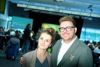 Neue Parteispitze: Wieder führt eine Chemnitzerin Sachsens Grüne - Die neue sächsische Grünen-Doppelspitze: Die Chemnitzerin Coretta Storz (l.) und der Dresdner Martin Helbig führen künftig den Landesverband.